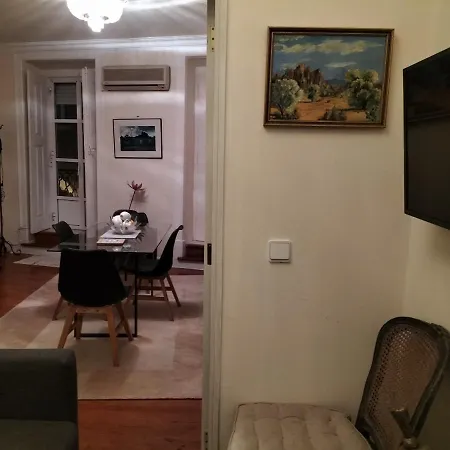 Vintage Happy Flat Near Avenida Da Liberdade * リスボン
